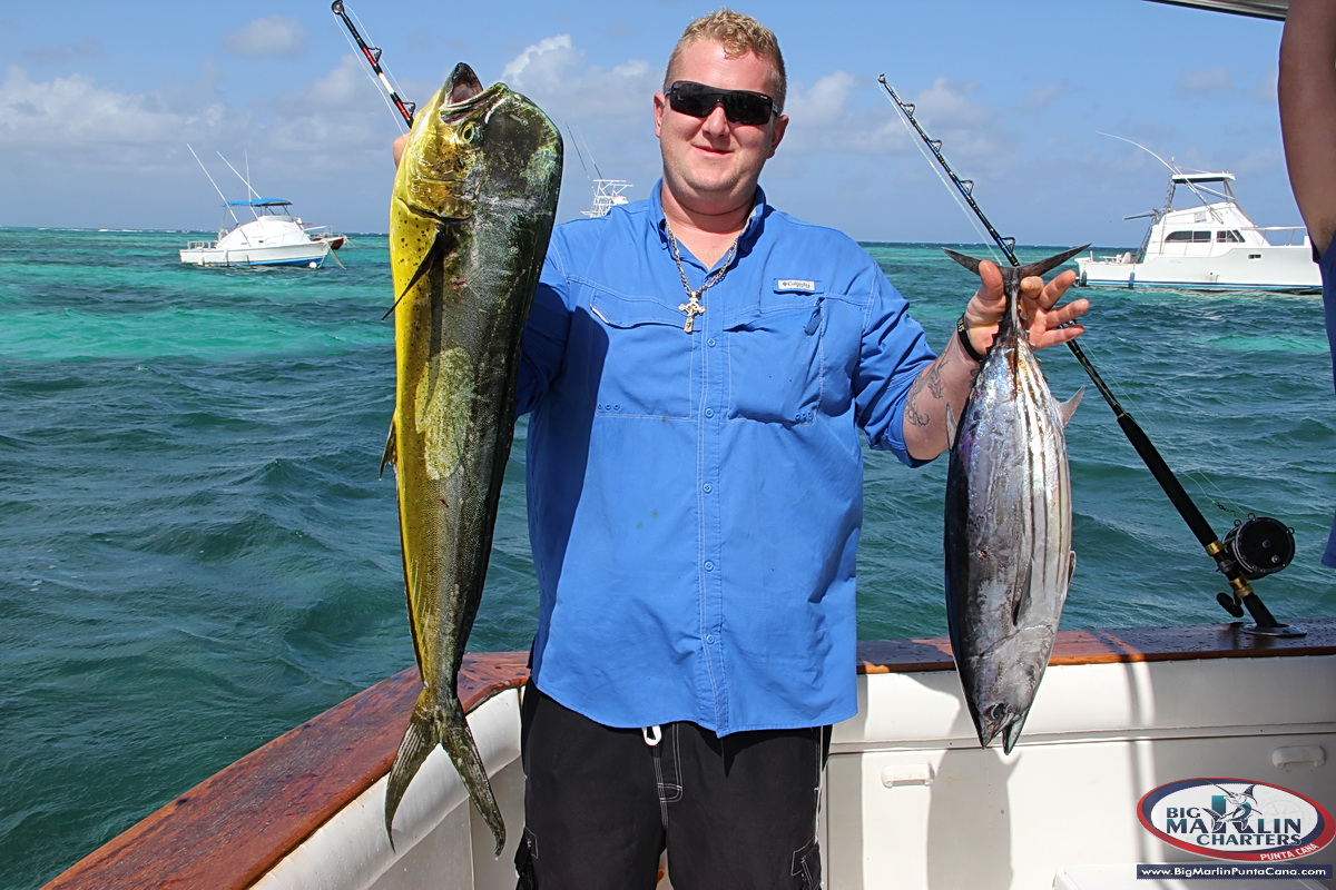 Family Fishing in Dominican Republic