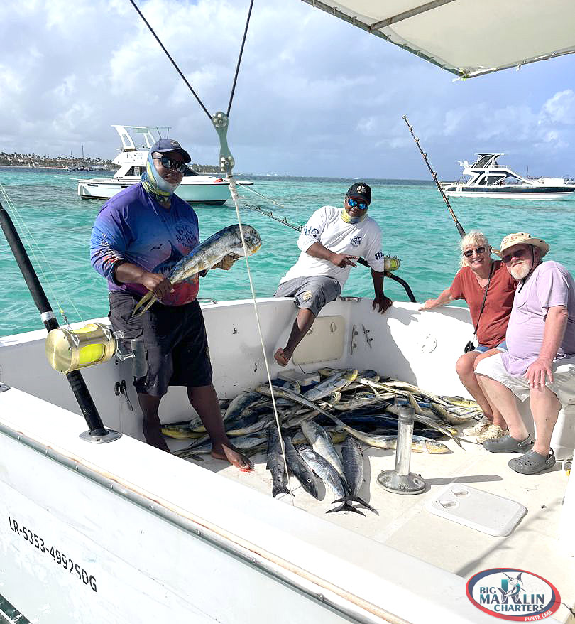 USA fishermen and caught a lot of fish